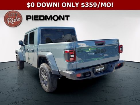 New 2025 Jeep Gladiator Sport image 8