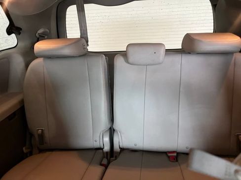 Certified 2020 Toyota Sienna XLE FWD image 11