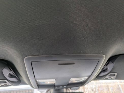 Used 2023 Dodge Challenger GT image 7