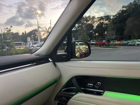 Used 2023 Land Rover Range Rover SE image 76