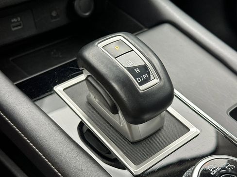 Used 2024 Mitsubishi Outlander SE Black Edition image 22