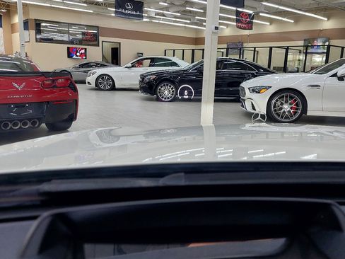 Used 2015 Mercedes-Benz S 550 Sedan image 30