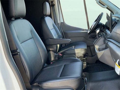New 2026 Ford Transit 250 148 Medium Roof w/ Load Area Protection Package image 15