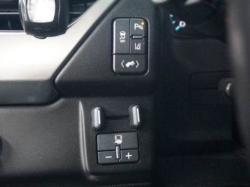 Used 2015 Chevrolet Tahoe LT w/ Texas Edition image 11