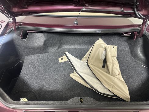 Used 2000 MAZDA MX-5 Miata image 18