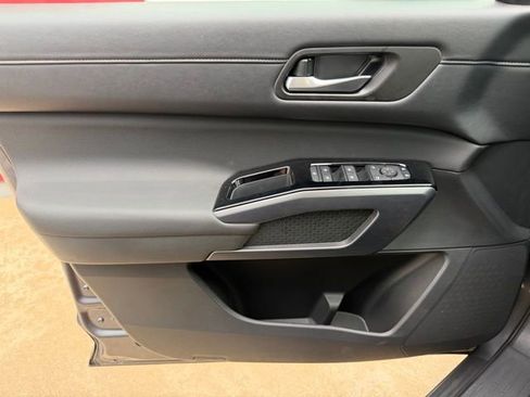 New 2026 Nissan Pathfinder SL w/ SL Premium Package image 11