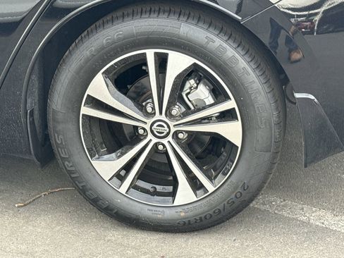 Used 2022 Nissan Sentra SV image 29