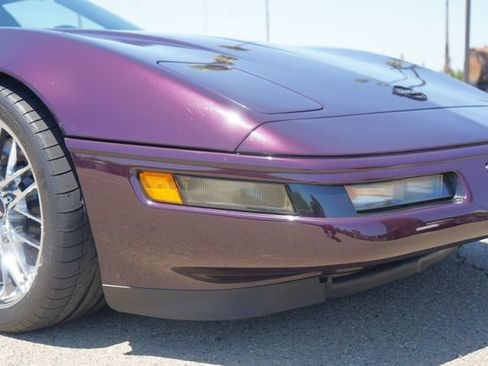 Used 1992 Chevrolet Corvette ZR-1 RWD image 20