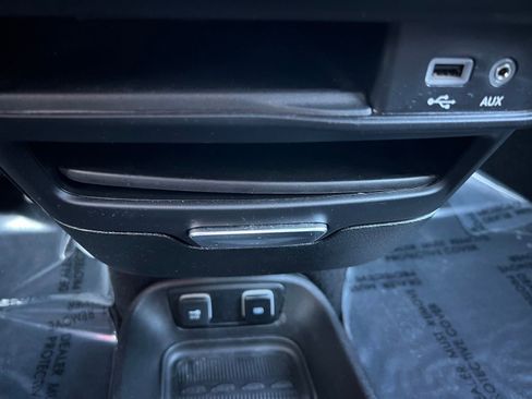 Used 2019 Chrysler Pacifica Touring Plus w/ S Appearance Package image 37