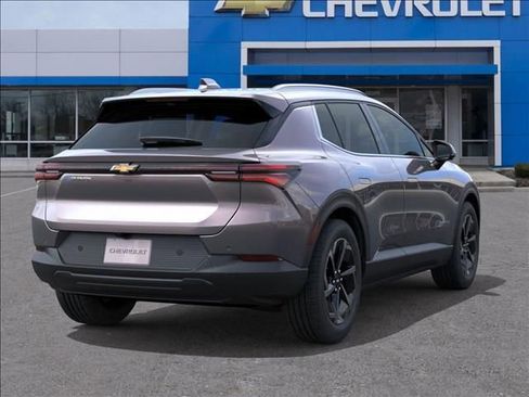 New 2026 Chevrolet Equinox EV LT image 4