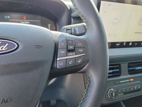 New 2026 Ford Maverick Lobo image 14