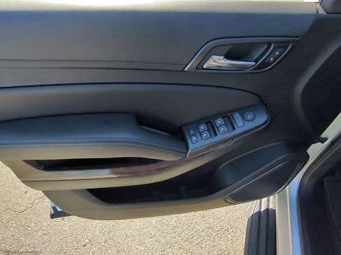 Used 2019 Chevrolet Tahoe LS RWD image 20