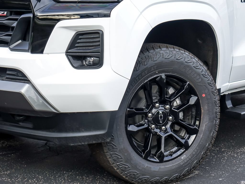 New 2026 Chevrolet Colorado Z71 w/ Midnight Edition AWD/4WD image 5