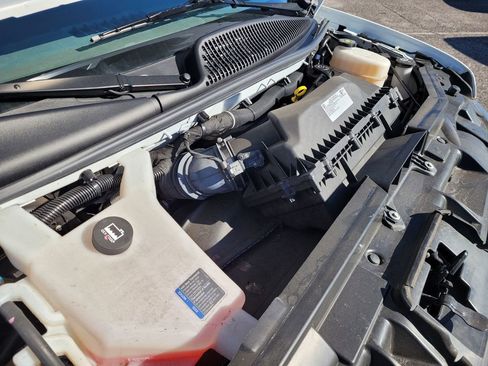 Used 2024 Chevrolet Express 3500 LT w/ LT Preferred Equipment Group image 12