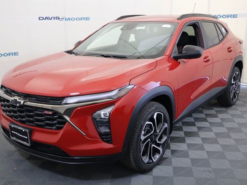 New 2026 Chevrolet Trax RS w/ Driver Confidence Package image 12