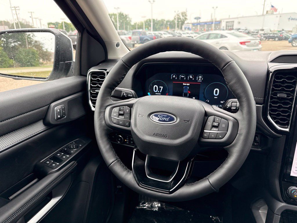 New 2026 Ford Ranger Lariat w/ FX4 Off-Road Package AWD/4WD image 15