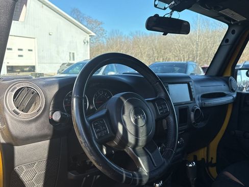 Used 2015 Jeep Wrangler Unlimited Sport w/ Max Tow Package image 9