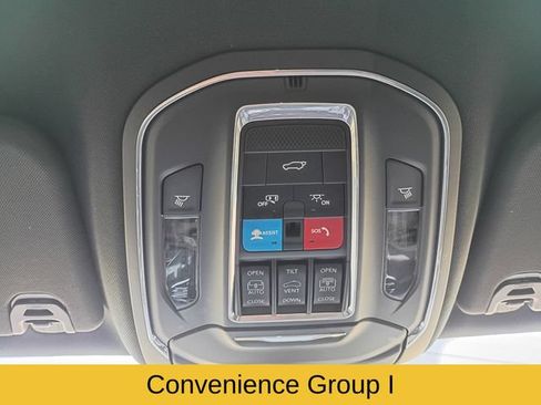 Used 2023 Jeep Wagoneer 4WD w/ Premium Group I image 17