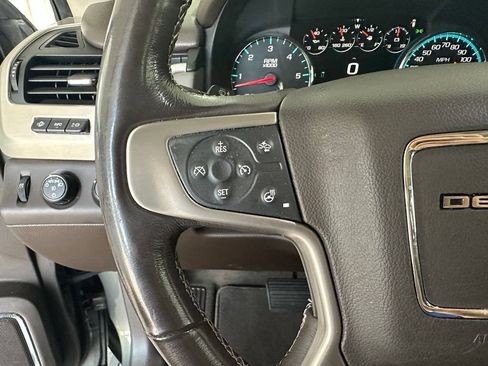Used 2018 GMC Yukon Denali w/ Enhanced Security Package AWD/4WD image 21