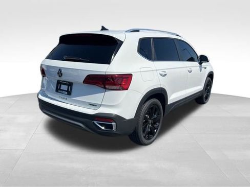 Used 2023 Volkswagen Taos SE AWD/4WD image 7