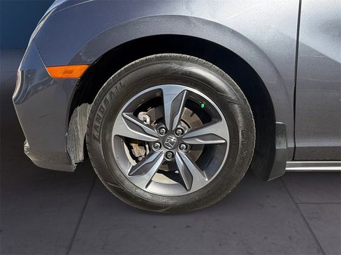 Used 2018 Honda Odyssey Touring image 9