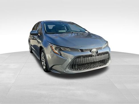 Used 2020 Toyota Corolla LE image 7