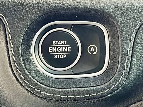 Certified 2024 Mercedes-Benz GLE 450 4MATIC image 46