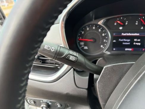 Used 2020 Chevrolet Equinox LT image 26