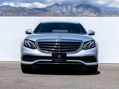 Used 2019 Mercedes-Benz E 300 image 9