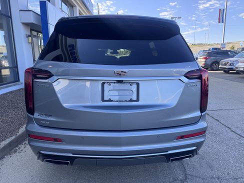 Used 2023 Cadillac XT6 Luxury w/ LPO, Floor Liner Package image 5