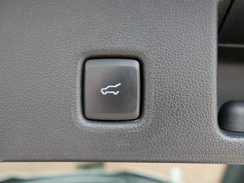 Used 2024 Ford Escape ST-Line Select w/ Tech Pack #1 AWD/4WD image 8