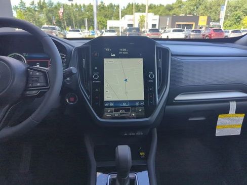 Used 2025 Subaru Forester Premium image 22