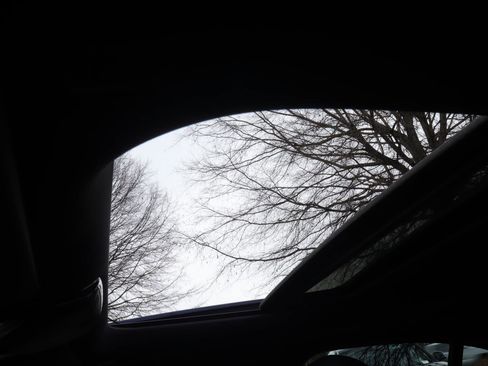 Used 2020 BMW 330i Sedan w/ Premium Package image 19