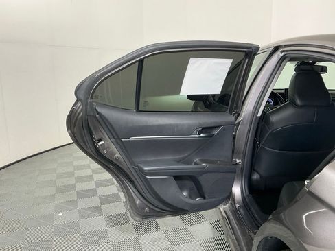 Used 2022 Toyota Camry SE FWD image 24