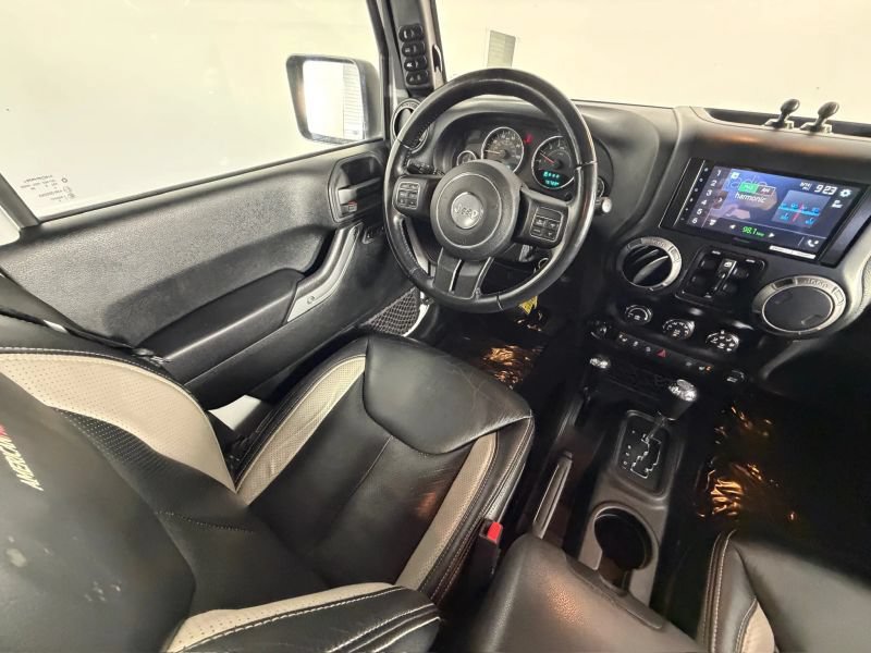 Used 2018 Jeep Wrangler Unlimited Rubicon w/ Connectivity Group AWD/4WD image 60
