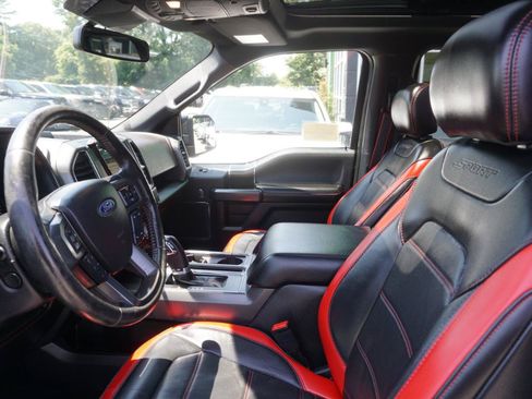 Used 2019 Ford F150 Lariat w/ Equipment Group 502A Luxury AWD/4WD image 19