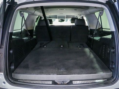 Used 2019 Chevrolet Suburban LT AWD/4WD image 25
