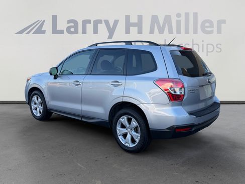 Used 2015 Subaru Forester 2.5i Premium AWD/4WD image 3