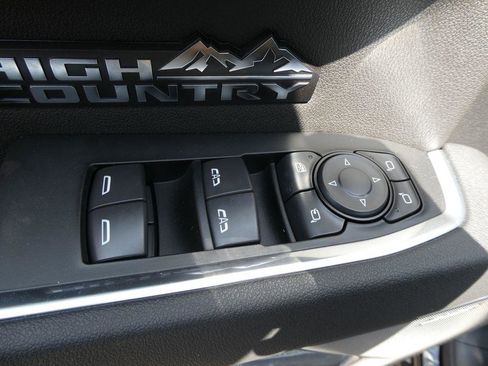New 2026 Chevrolet Silverado 1500 High Country w/ High Country Premium Package AWD/4WD image 22