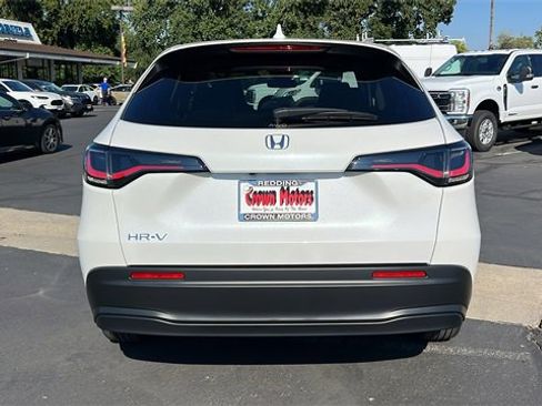 New 2026 Honda HR-V LX image 5