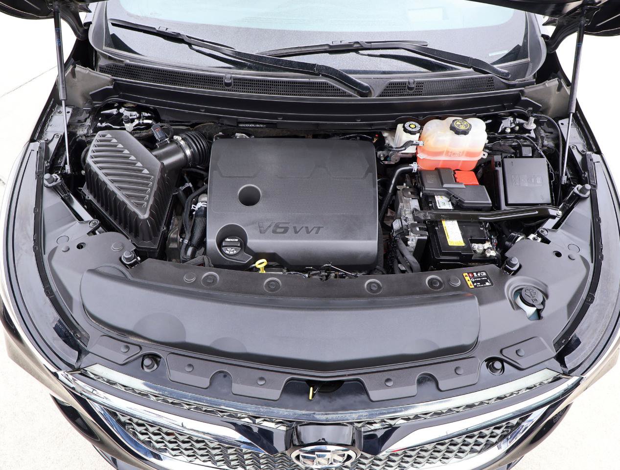 Used 2022 Buick Enclave Avenir w/ Avenir Technology Package FWD image 12