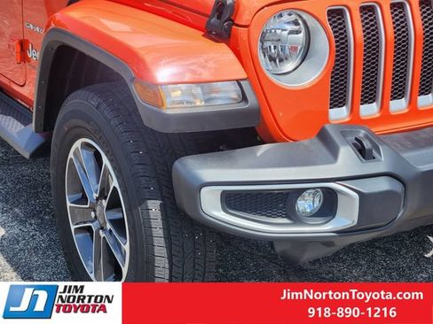 Used 2023 Jeep Wrangler Unlimited Sahara AWD/4WD image 10