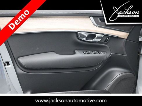 New 2025 Volvo XC90 B5 Core w/ Protection Package image 17
