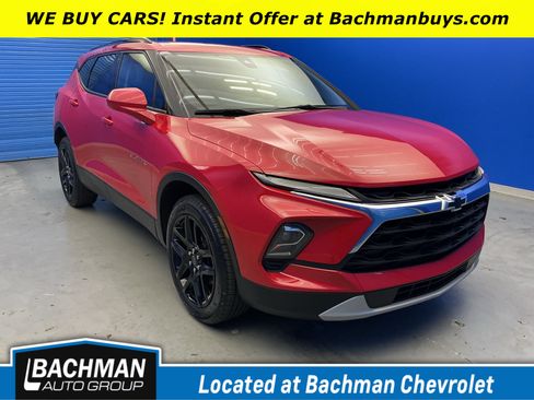 Used 2024 Chevrolet Blazer LT w/ Convenience Package FWD image 1