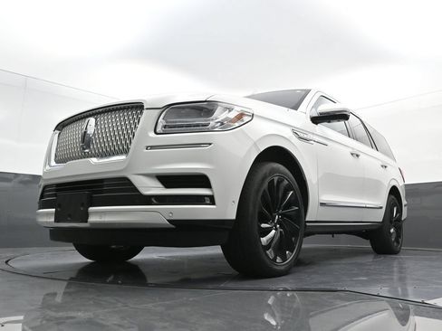 Used 2020 Lincoln Navigator Reserve w/ Equipment Group 208A Reserve AWD/4WD image 24