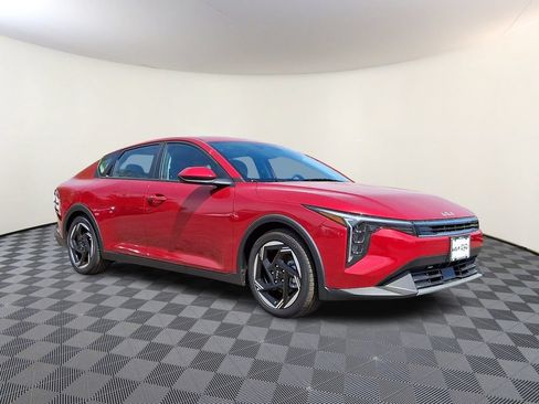 Certified 2025 Kia K4 EX FWD image 1