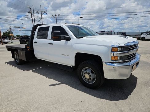 Used 2017 Chevrolet Silverado 3500 W/T w/ WT Convenience Package AWD/4WD image 10
