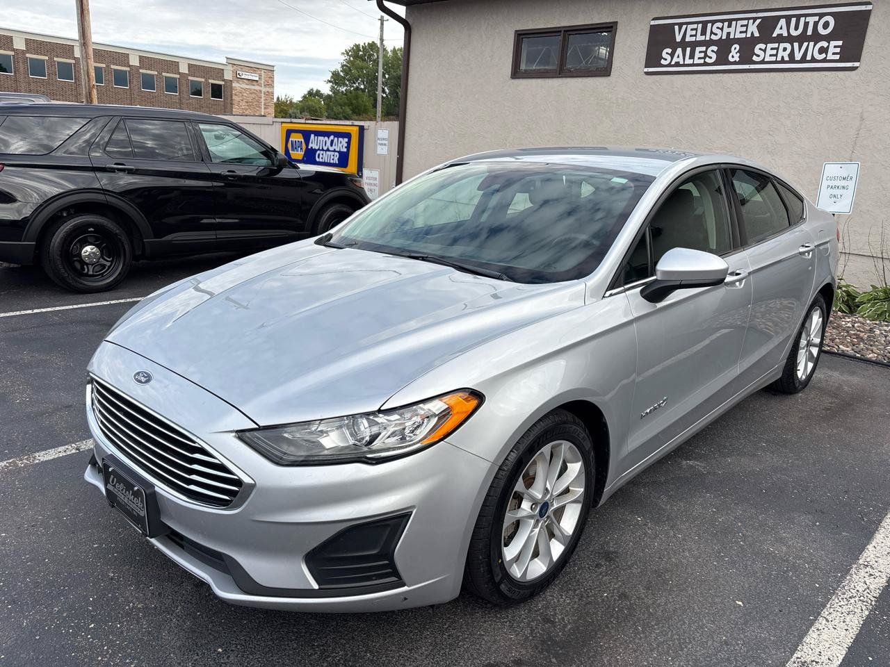 Used 2019 Ford Fusion SE FWD image 7