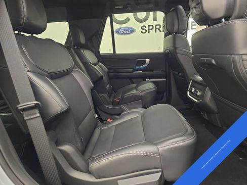 New 2026 Ford Expedition Platinum w/ Stealth Appearance Package AWD/4WD image 13