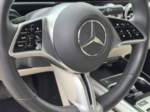 Certified 2024 Mercedes-Benz GLA 250 4MATIC image 19